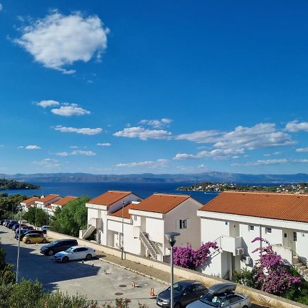 Apartman Telalovic Nečujam Exterior foto