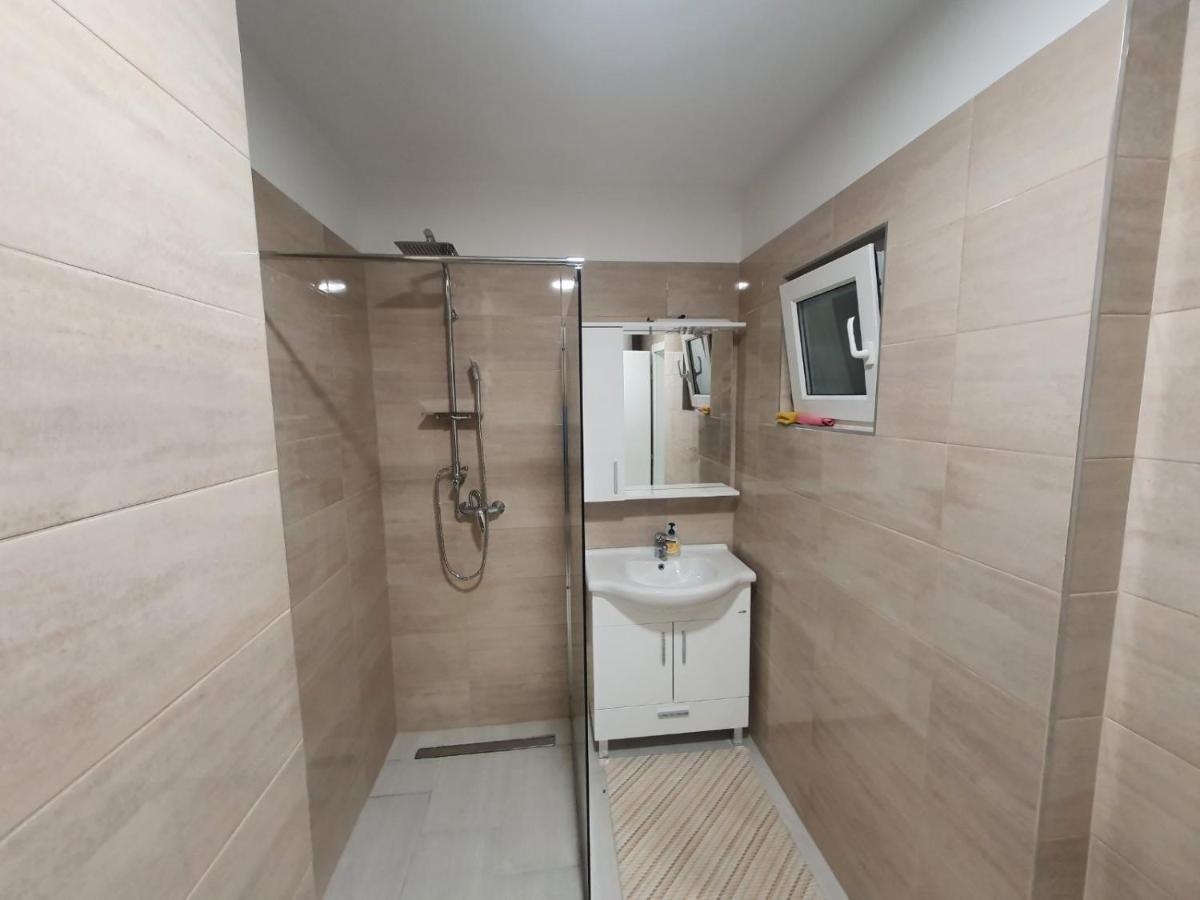 Apartman Telalovic Nečujam Exterior foto